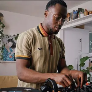 “Punk Poet” Nadeem Din-Gabisi Spins Records From Sierra Leone on "My Analog Journal"