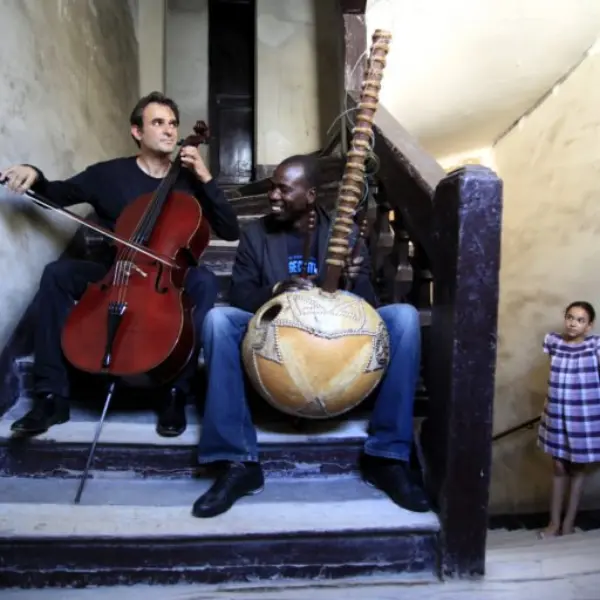 Track Premiere: Ballake Sissoko and Vincent Segal, “Tuniale”