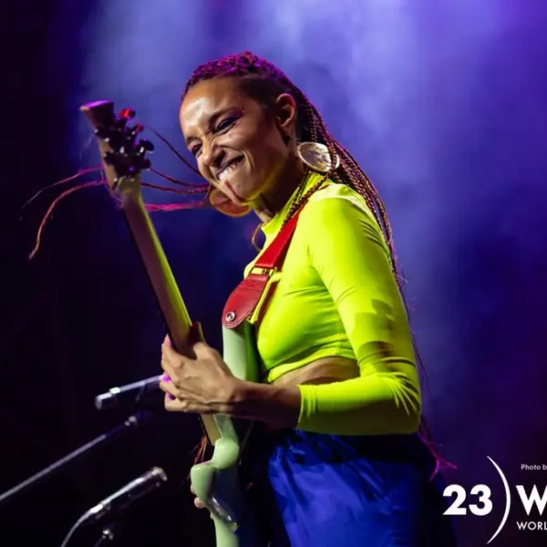 Anna Tréa: Embracing the Stage with Song
