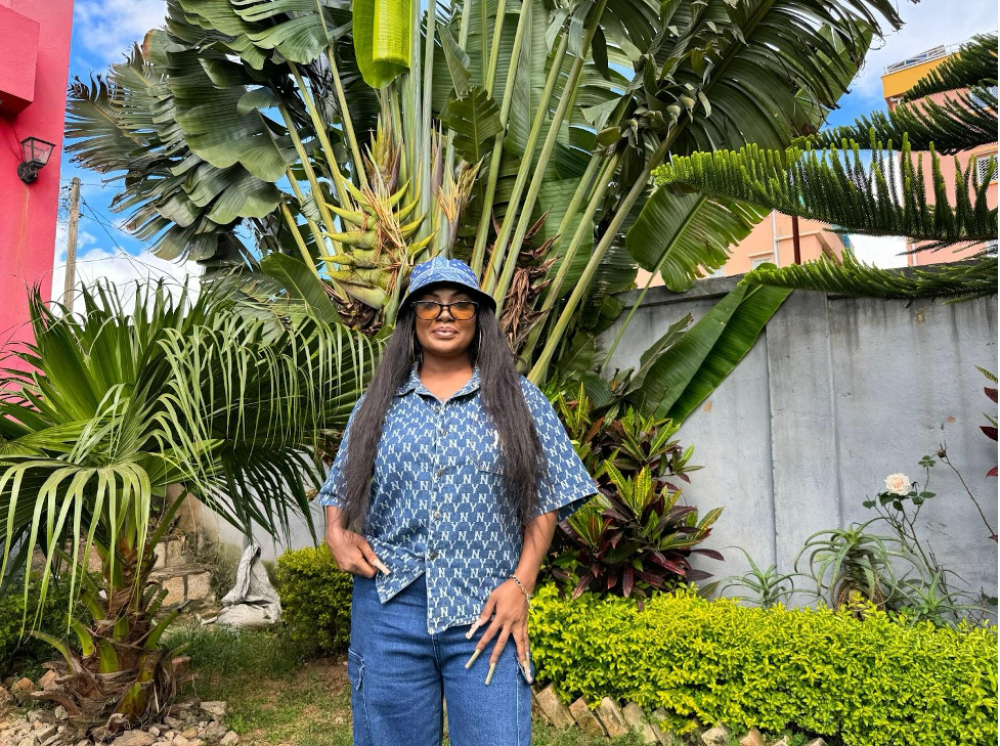 Black Nadia in her garden - Antananarivo, March 2024