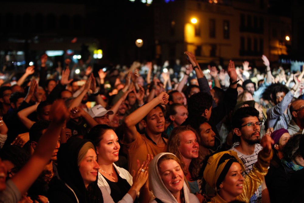 Hamzaoui's crowd