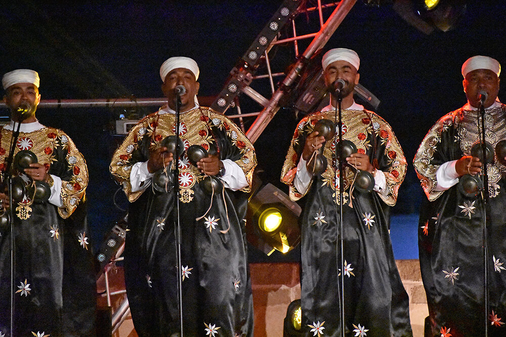 Maâlem Najib Oubelquas ensemble